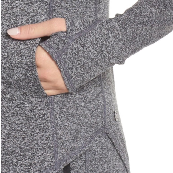 NWT - Zella Taryn Grey/Black/White Hoodie Top - XS - Picture 3 of 8